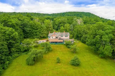 Apple Tree Inn Hoteles en Lenox