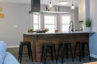 Lovely 3 bedroom home close to Stone Mountain