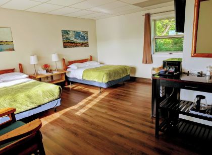 Wayside Motel Manitoulin