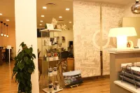 Neocore Hotels in Naples