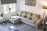 House Sleeps6-garden-petsok-parking-long Stay Disc