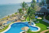 Playa Caracol Hotel & Spa