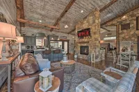 'Honey's Nook' Broken Bow Home w/ Hot Tub + Decks! - que admiten mascotas