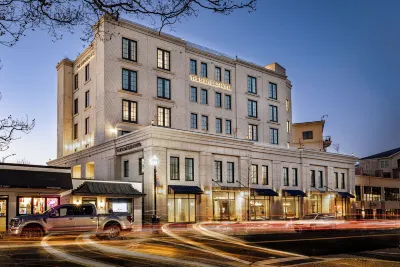 The Shepherd Hotel Downtown Clemson Hotels near St Andrew Catholic Church