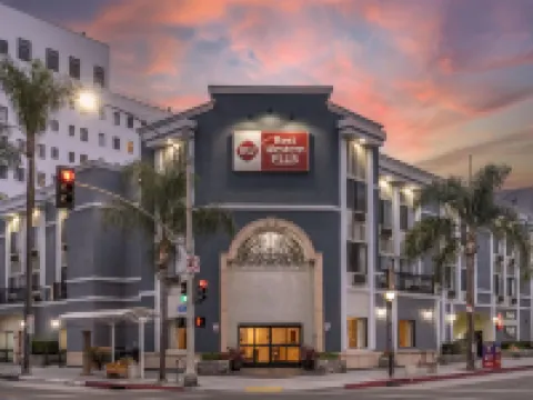 ベスト ウエスタン プラス ホテル アット ザ コンベンション センター ロングビーチのホテル