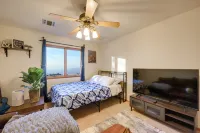 Simple Life Ranch w/ Hot Tub & Sauna in Keene! - Homestays