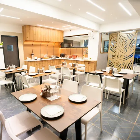 Sunrise Business Hotel Отели рядом с достопримечательностью «Район Амеерпет»