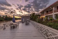 Baba Guesthouse Hotels in Khong