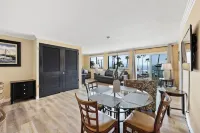 Catalina Courtyard Suites - جاكوزي