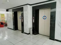 Studio VIP Apartemen the Jarrdin Cihampelas by Berdikari Properti Отели в г. Coblong