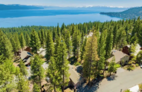 Crystal View by Avantstay Al Fresco Dining w/ View of Lake Tahoe + Crystal Bay