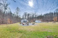 Modern Salineville Cabin on 13 Acres w/ Fire Pit! - Wifi