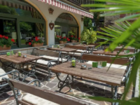 Good Life Hotel Garden Hotel a Ledro