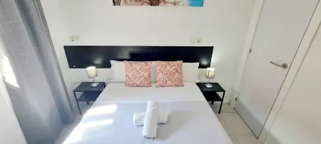 Ayz Sierra de Meira - Auto Check-in Property Отели рядом с достопримечательностью «KeepCoding»