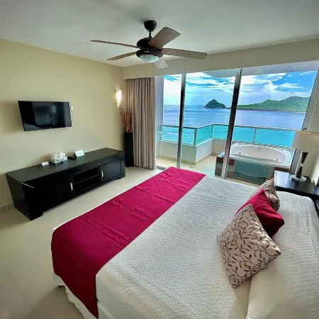 Las Flores Beach Resort