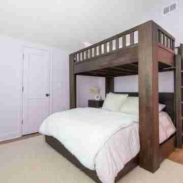 Girls Getaway - Bachelorette - Hot Tub - Pool - Sauna - Photo Room - Fire Pit Rooms