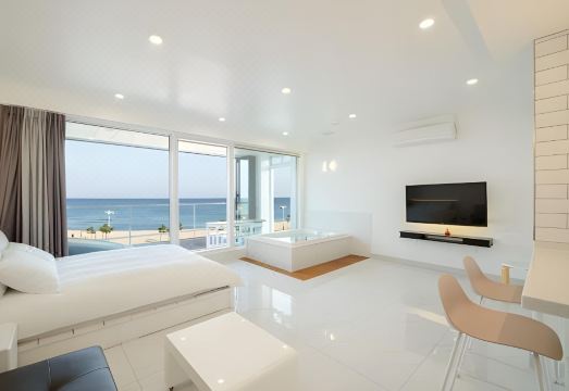 코델리아펜션 스파 시설