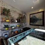 Historic brick 2-bedroom house in downtown Hannibal with off street parking WiFi Hotels in Mason Township