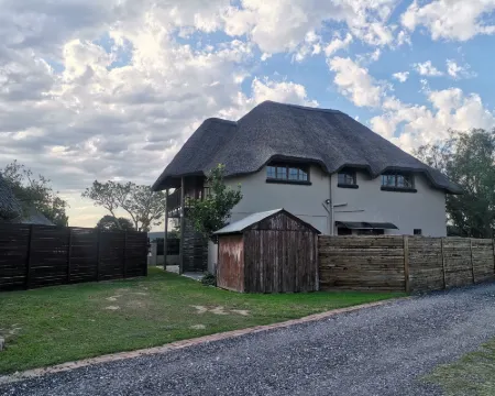 快樂豺狼 科爾切斯特酒店