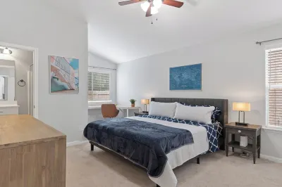 Spacious North Fort Worth 3/2 Home Close to I-35 Hotels near Presidio Town Crossing