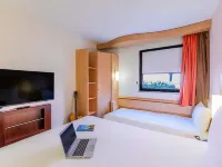 Hotel Ibis Lisboa Sintra Hotels in Sao Pedro de Penaferrim