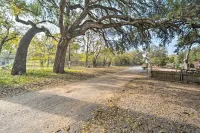 Dog-Friendly Kingsland Rental on Lake LBJ! - Pet friendly