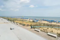 Seaside Star on the Boardwalk!