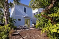 Up to Scale with Margaritas - Country Houses