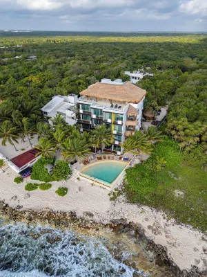 Angelina 28 Beachfront by Nah Hotels