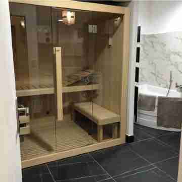 Sumptuous Beau-Rivage apartment with lake view and private beach Fitness & Recreational Facilities