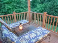 Luxurious and Upscale 2 Bedroom Home Apartment with Huge Office