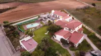 Casal Serrano - Charme e Tranquilidade - CountryHouse With Pool Hotel a Reguengo Grande