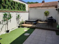 beautiful house with jacuzzi !!! 瑟農住宿飯店