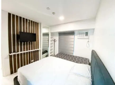 2BR w/ Free Parking near UST/SM San Lazaro Hoteles en Sampaloc