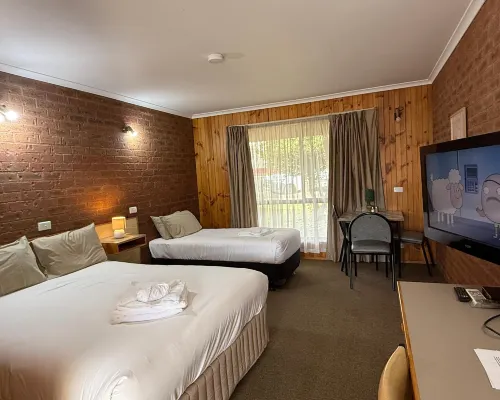Country Roads Motor Inn Hotels in Narrandera