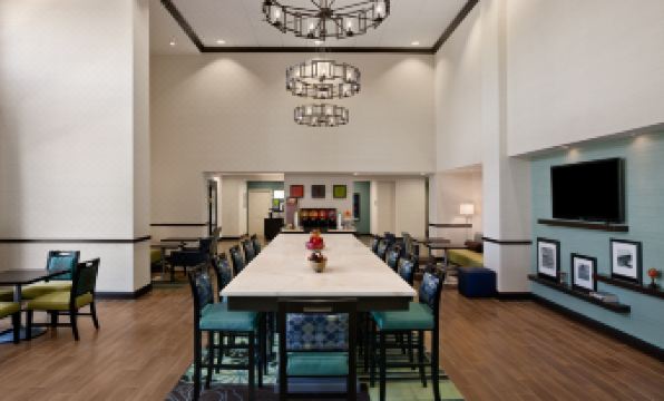 Hampton Inn & Suites Huntsville/Research Park Area