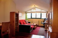 Lodging Santa Maria III 10 minutes from Santiago Hotels in Ames