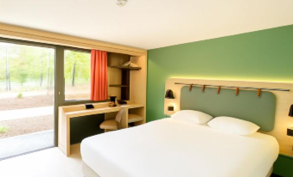 Campanile NATURE - Clermont Ferrand Nord Riom