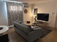 Tynnah’s Place Hotels in Riverview