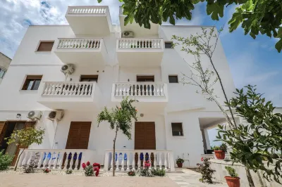 A comfortable home-away-from-home experience, close to everything. Hotels in 