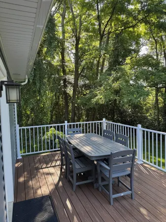 Charming Home Near Psu - Built for Memorable Game Days and Family Visits