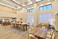 Hampton Inn & Suites Menomonie Hotels in Menomonie