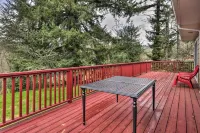 Charming Kelso Home w/ Proximity to Cowlitz River! - 3-Star