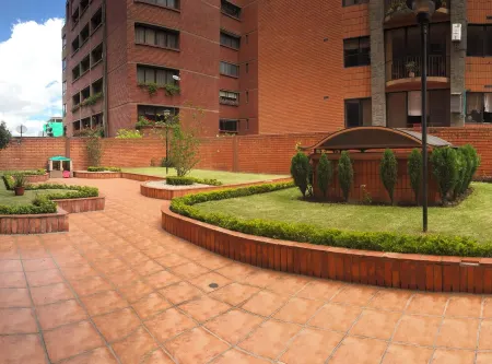 Sunny spacious apartment in Cuenca