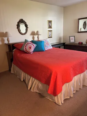 Charming 2-bedroom villa in beautiful Venice with AC, WiFi