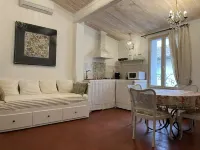 Charming studio in downtown L'isle sur la Sorgue