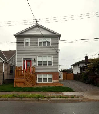 Stay Here First! – Perfect for Longer Stays & Newcomers, Pet-Friendly 1BR