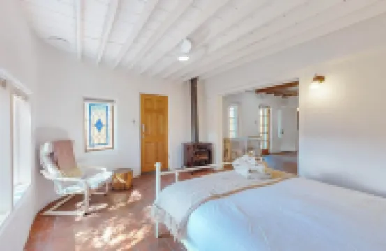 Authentic adobe casita minutes from Old Town