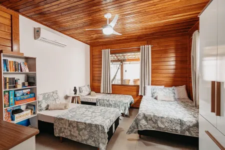 Casadecastelhanos 50M Praia, 4suítes C/ar, Lazer Ideal Para Família com Criança