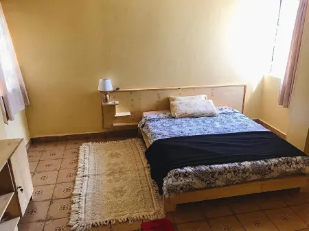 Cozy suburban apartment staycation